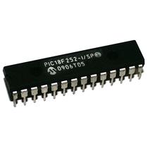 Circuito Integrado PIC 18F 252-I/SP 23495 23495