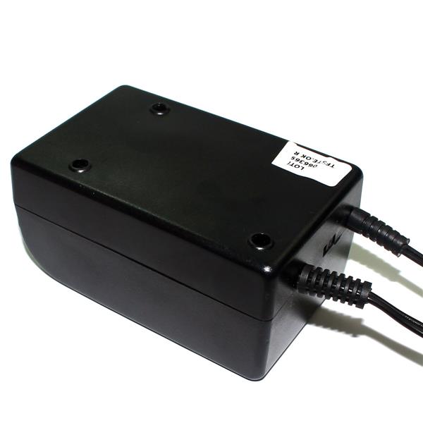 Carregador de Bateria 12,0V 800mA com Flutuação Hayama HYC 008 14220 14220